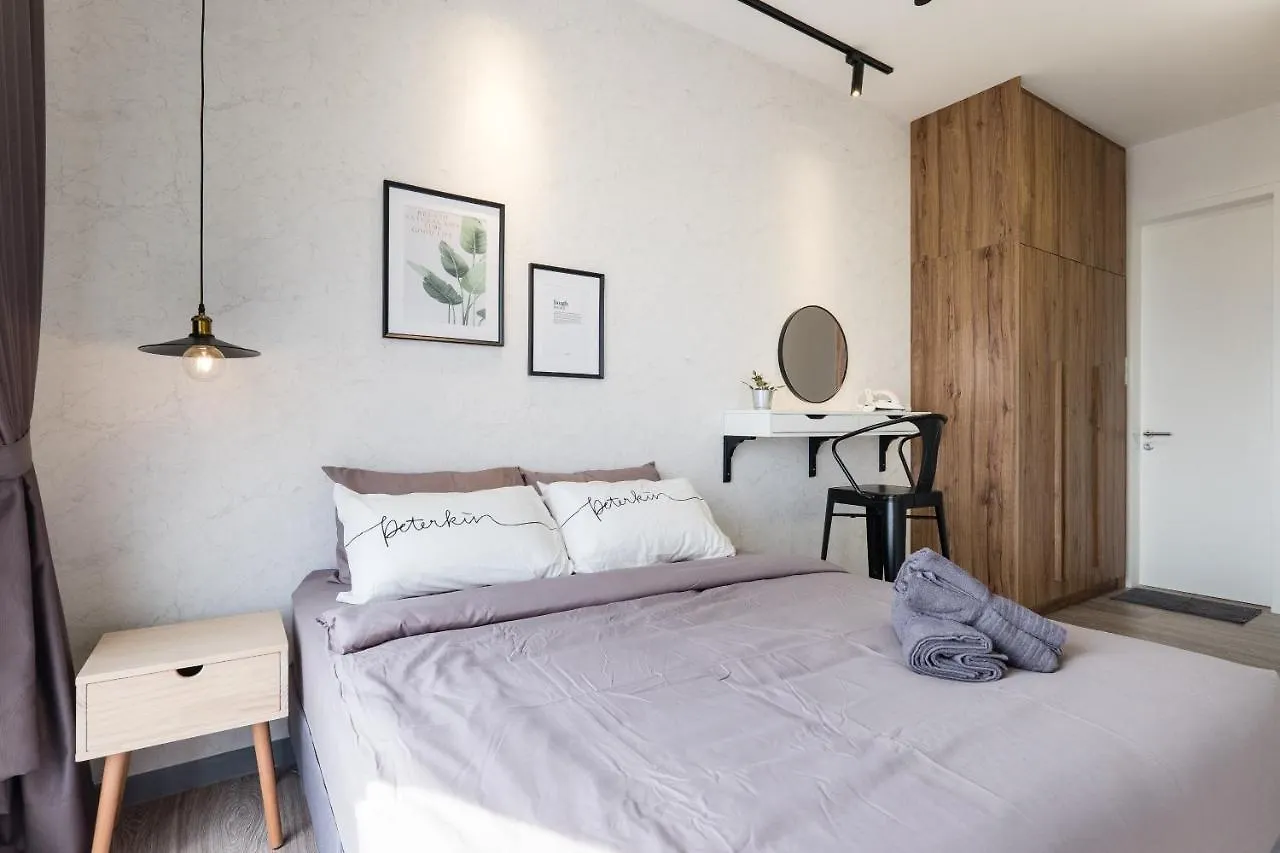 Contemporary United Point 6 Pax 现代风格 Desa Park & Mont Kiara Apartment Kuala Lumpur Malaysia